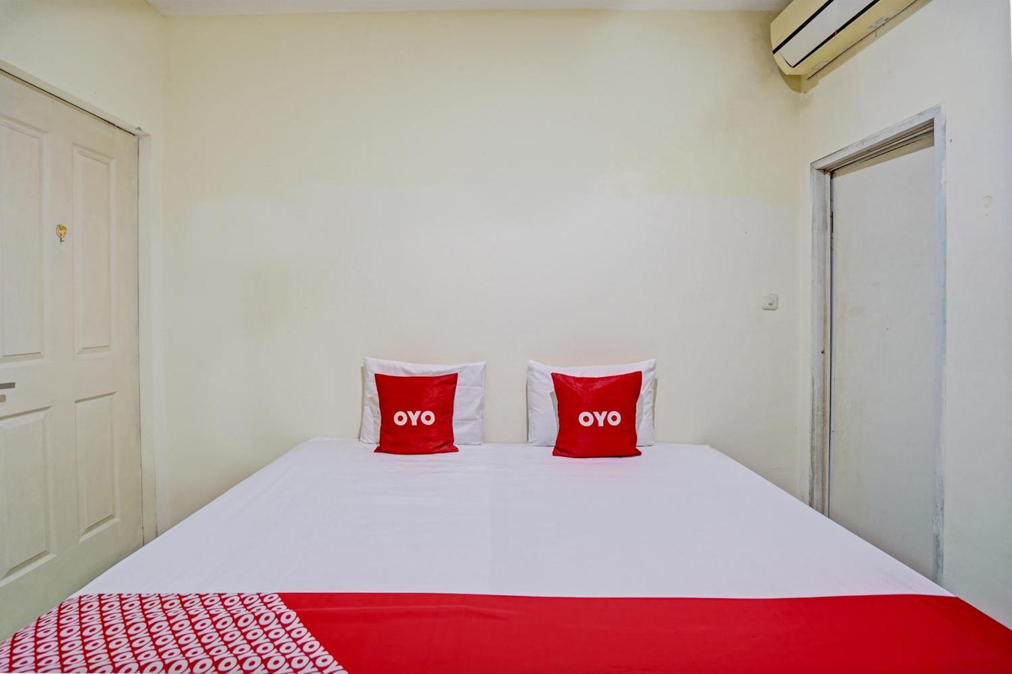 Oyo 93112 Garden Homestay 3 Merlion Сурабая Екстер'єр фото