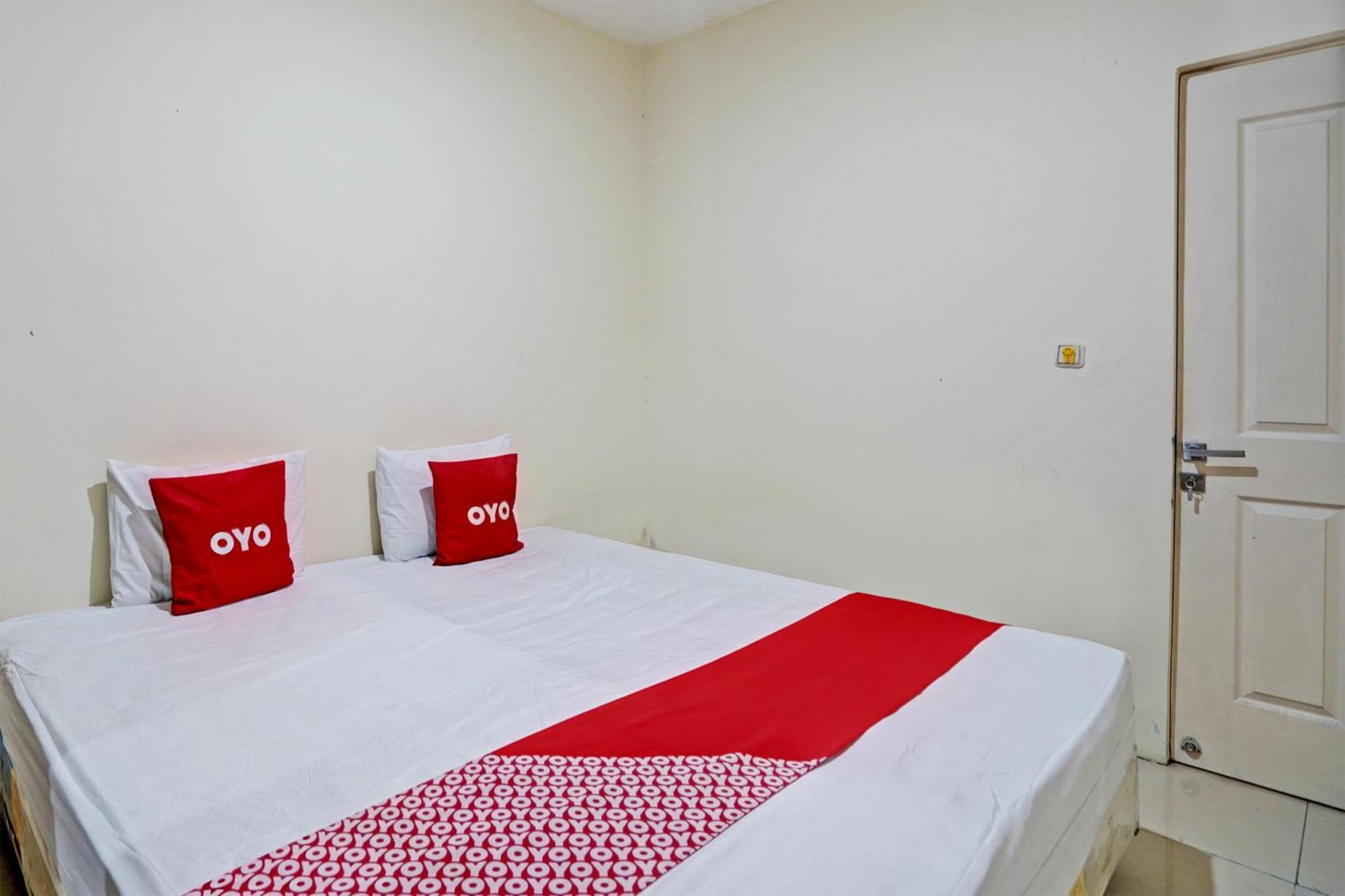 Oyo 93112 Garden Homestay 3 Merlion Сурабая Екстер'єр фото