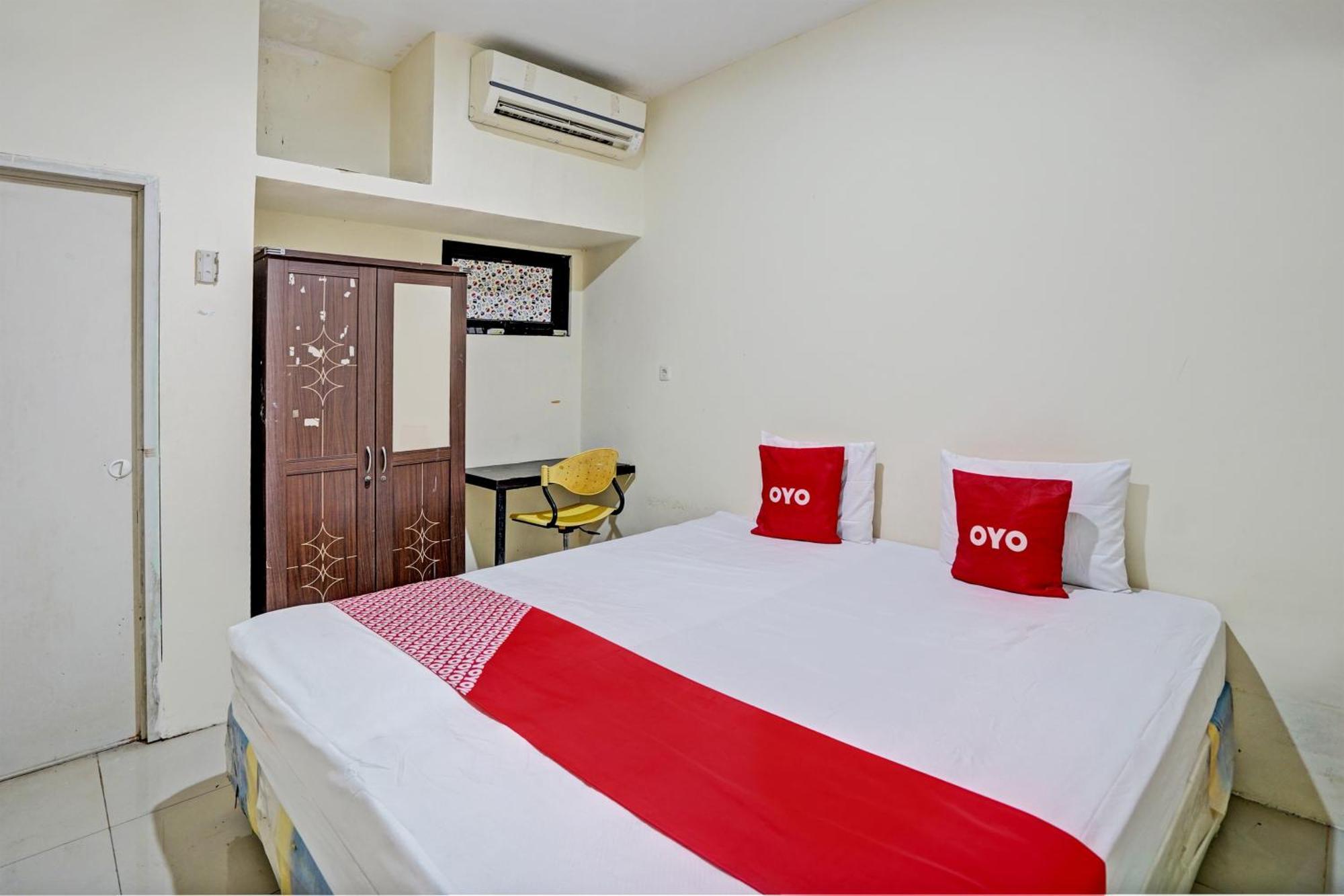 Oyo 93112 Garden Homestay 3 Merlion Сурабая Екстер'єр фото