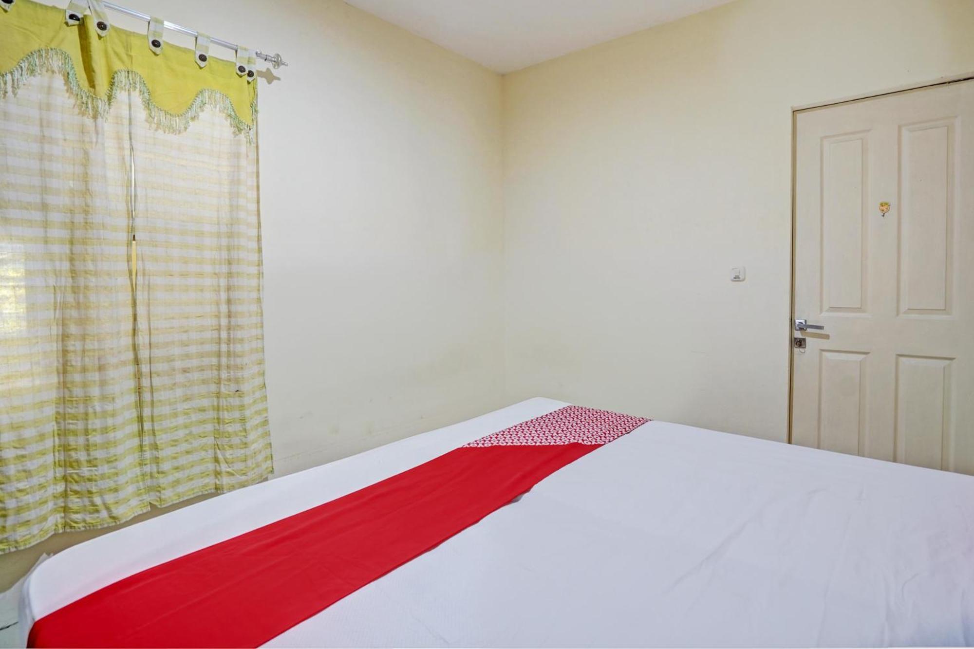 Oyo 93112 Garden Homestay 3 Merlion Сурабая Екстер'єр фото